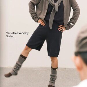 Pure Wool Knit Short, Mid-Rise Straight Cut, Womens Small, An Action a Day